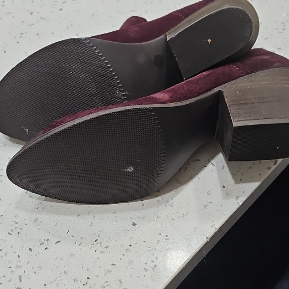 Steve Madden Women's Dark Red Ankle Booties - Picture 4 of 6